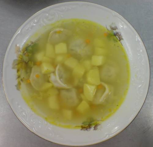 Картофельный суп с пельменями